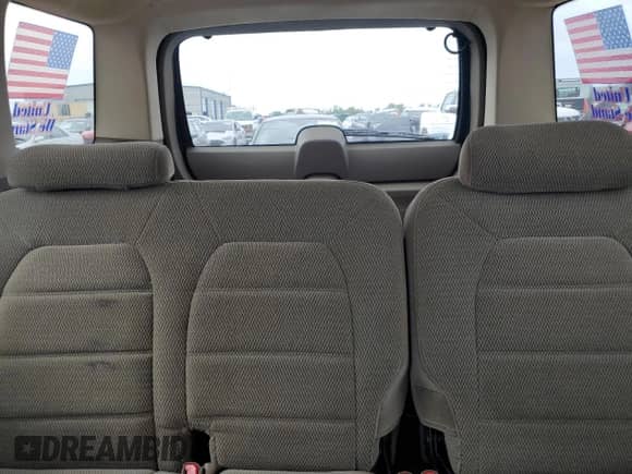 2002 Ford Explorer XLT с VIN 1FMZU73E32ZB85425, выставлен на аукционе Copart как лот 80074465 с пробегом 143 997 миль миль и Списание • Salvage title. История ставок и продаж доступна на DreamBid. Изображение 10.