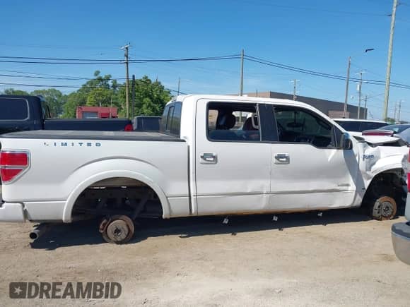 2013 Ford F-150 XL с VIN 1FTFW1ET7DFC97708, выставлен на аукционе IAAI как лот 42807204 с пробегом 124 877 миль миль и . История ставок и продаж доступна на DreamBid. Изображение 13.