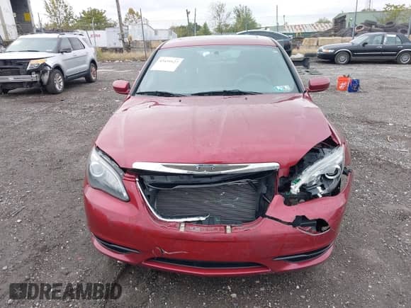 2013 Chrysler 200 Touring with VIN 1C3CCBBG3DN716916, listed as a IAAI auction lot 43439127 with 148,881 mi miles and . Bid and sale history available at DreamBid. Image 6.