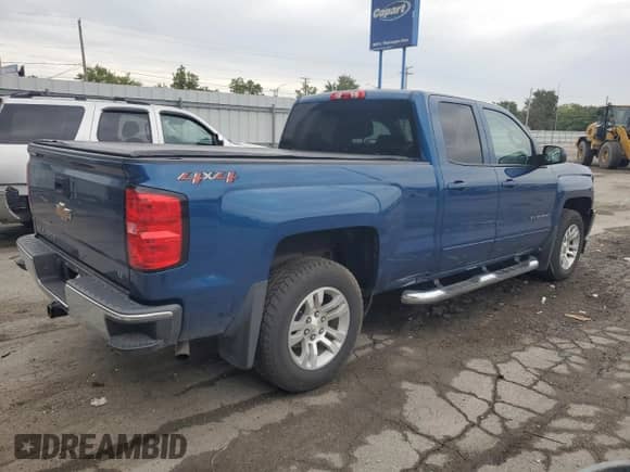 2018 Chevrolet Silverado 1500 LT z VIN 2GCVKREC2J1105880, wystawiony jako Copart lot #81654965 z przebiegiem 85 714 mil mil oraz Szkoda całkowita • Salvage title. Historia ofert i sprzedaży dostępna na DreamBid. Obrazek 3.