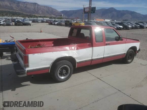 1991 Chevrolet S-10 z VIN 1GCCS19Z4M0204465, wystawiony jako Copart lot #77198684 z przebiegiem 147 796 mil mil oraz Szkoda całkowita • Salvage title. Historia ofert i sprzedaży dostępna na DreamBid. Obrazek 3.