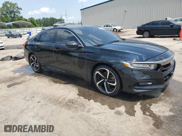 2018 Honda Accord Sport z VIN 1HGCV1F34JA153869, wystawiony jako Copart lot #62935055 z przebiegiem 99 769 mil mil oraz Szkoda całkowita • Salvage title. Historia ofert i sprzedaży dostępna na DreamBid. Obrazek 4.