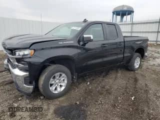 2021 Chevrolet Silverado 1500 LT z VIN 1GCRWCEKXMZ303497, wystawiony jako Copart lot #72714484 z przebiegiem 48 682 mil mil oraz Szkoda całkowita • Salvage title. Historia ofert i sprzedaży dostępna na DreamBid. Obrazek 1.