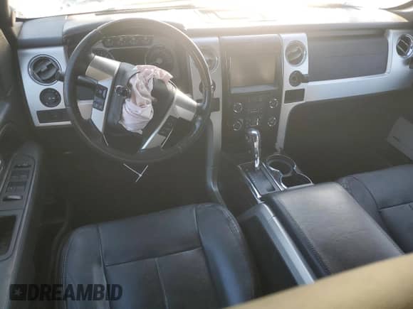 2013 Ford F-150 Platinum z VIN 1FTFW1ET4DFC12419, wystawiony jako Copart lot #82310115 z przebiegiem Nie podano mil oraz Szkoda całkowita • Salvage title. Historia ofert i sprzedaży dostępna na DreamBid. Obrazek 8.