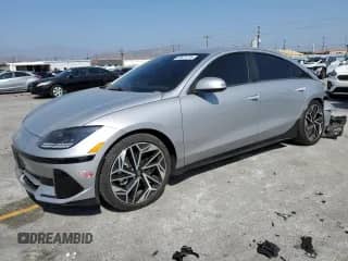 2023 Hyundai Ioniq 6 SEL с VIN KMHM34AA3PA043433, выставлен на аукционе Copart как лот 69071215 с пробегом 68 624 миль миль и Списание • Salvage title. История ставок и продаж доступна на DreamBid. Изображение 1.