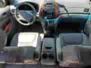 2007 Toyota Sienna XLE с VIN 5TDZK22C17S084230, выставлен на аукционе Copart как лот 80405555 с пробегом 92 419 миль миль и Списание • Salvage title. История ставок и продаж доступна на DreamBid. Изображение 8.