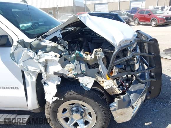 2014 Chevrolet Silverado 1500 Work Truck z VIN 1GCVKPEH1EZ325136, wystawiony jako IAAI lot #42857693 z przebiegiem 195 273 mil mil oraz . Historia ofert i sprzedaży dostępna na DreamBid. Obrazek 6.