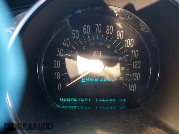 2005 Chevrolet SSR LS с VIN 1GCES14H45B117663, выставлен на аукционе Copart как лот 76374364 с пробегом 132 538 миль миль и Списание • Salvage title. История ставок и продаж доступна на DreamBid. Изображение 9.