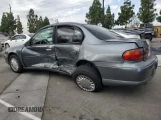 2005 Chevrolet Malibu Classic z VIN 1G1ND52FX5M181612, wystawiony jako Copart lot #85498165 z przebiegiem 139 062 mil mil oraz Szkoda całkowita • Salvage title. Historia ofert i sprzedaży dostępna na DreamBid. Obrazek 2.