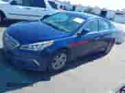 2015 Hyundai Sonata SE z VIN 5NPE24AF0FH130981, wystawiony jako IAAI lot #43476785 z przebiegiem 177 631 mil mil oraz . Historia ofert i sprzedaży dostępna na DreamBid. Obrazek 13.