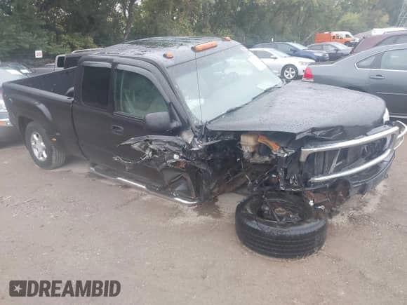 2002 GMC Sierra 1500 Denali z VIN 2GTFK69UX21339224, wystawiony jako IAAI lot #43264760 z przebiegiem 240 363 mil mil oraz . Historia ofert i sprzedaży dostępna na DreamBid. Obrazek 1.