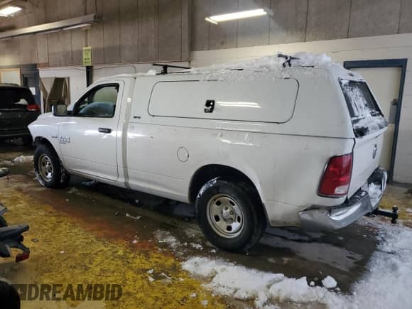 2020 Ram 1500 Tradesman z VIN 3C6JR6DT1LG194420, wystawiony jako Copart lot #87243584 z przebiegiem 63 072 mil mil oraz Szkoda całkowita • Salvage title. Historia ofert i sprzedaży dostępna na DreamBid. Obrazek 2.