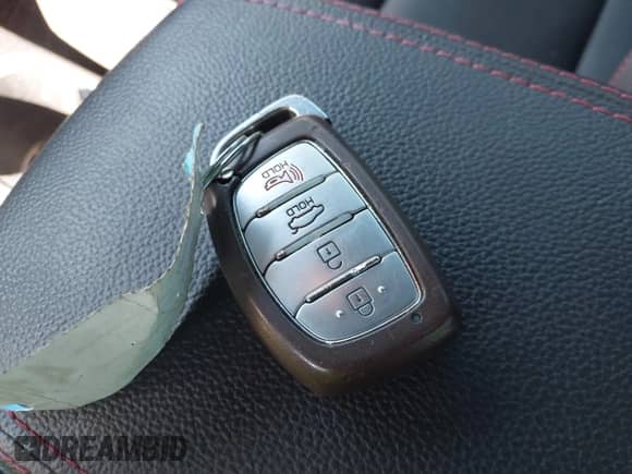 2018 Hyundai Elantra Sport с VIN KMHD04LB9JU474878, выставлен на аукционе IAAI как лот 43086773 с пробегом 142 985 миль миль и . История ставок и продаж доступна на DreamBid. Изображение 11.