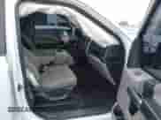 2018 Ford F-150 XL z VIN 1FTEW1EB4JKE02310, wystawiony jako IAAI lot #41902925 z przebiegiem 161 513 mil mil oraz . Historia ofert i sprzedaży dostępna na DreamBid. Obrazek 5.