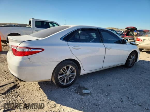 2015 Toyota Camry SE with VIN 4T1BF1FK1FU038548, listed as a Copart auction lot 82595125 with 653,434 mi miles and Clean title. Bid and sale history available at DreamBid. Image 3.