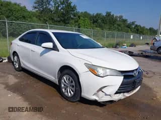 2016 Toyota Camry SE с VIN 4T1BF1FK3GU532220, выставлен на аукционе IAAI как лот 43048587 с пробегом 142 655 миль миль и . История ставок и продаж доступна на DreamBid. Изображение 1.
