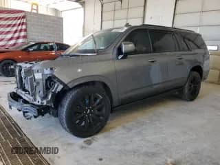 2021 Cadillac Escalade ESV Sport z VIN 1GYS4PKL0MR310044, wystawiony jako Copart lot #68506535 z przebiegiem 105 140 mil mil oraz Szkoda całkowita • Salvage title. Historia ofert i sprzedaży dostępna na DreamBid. Obrazek 1.