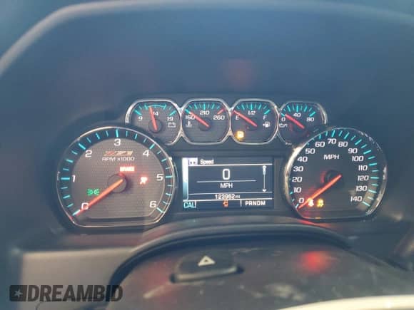 2015 Chevrolet Silverado 1500 LT with VIN 3GCUKREC9FG512928, listed as a Copart auction lot 86826105 with 123,962 mi miles and Salvage title. Bid and sale history available at DreamBid. Image 9.