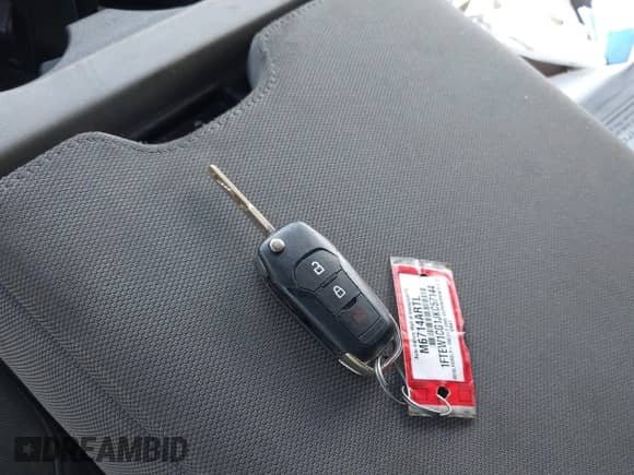 2018 Ford F-150 XL с VIN 1FTEW1CG1JKC57144, выставлен на аукционе IAAI как лот 42257016 с пробегом 87 001 миль миль и . История ставок и продаж доступна на DreamBid. Изображение 11.