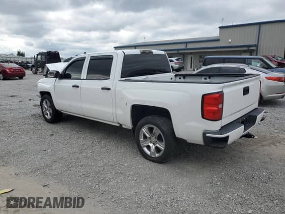 2018 Chevrolet Silverado 1500 Custom с VIN 3GCPCPEC0JG318439, выставлен на аукционе Copart как лот 67025445 с пробегом 84 377 миль миль и Списание • Salvage title. История ставок и продаж доступна на DreamBid. Изображение 2.