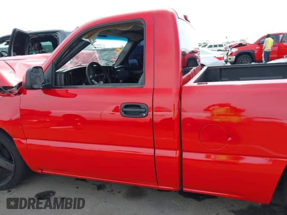 2001 Chevrolet Silverado 1500 с VIN 1GCEC14V81Z241665, выставлен на аукционе IAAI как лот 42247823 с пробегом 196 744 миль миль и . История ставок и продаж доступна на DreamBid. Изображение 15.