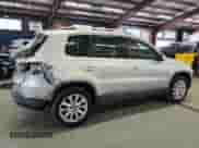 2009 Volkswagen Tiguan S with VIN WVGAV75N89W500223, listed as a Copart auction lot 70937695 with 100,710 mi miles and Clean title. Bid and sale history available at DreamBid. Image 3.