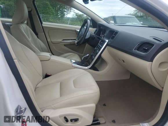 2015 Volvo S60 T5 Premier с VIN YV1612TB4F1305157, выставлен на аукционе Copart как лот 80939965 с пробегом 91 374 миль миль и Чистый • Clean title. История ставок и продаж доступна на DreamBid. Изображение 5.