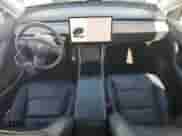 2020 Tesla Model Y Long Range z VIN 5YJYGDEE8LF035241, wystawiony jako Copart lot #85201715 z przebiegiem 60 134 mil mil oraz Szkoda całkowita • Salvage title. Historia ofert i sprzedaży dostępna na DreamBid. Obrazek 8.