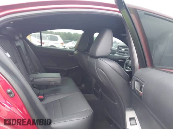 2023 Lexus IS 500 F Sport Performance Premium z VIN JTHAP1D25P5004199, wystawiony jako IAAI lot #42940556 z przebiegiem 26 389 mil mil oraz . Historia ofert i sprzedaży dostępna na DreamBid. Obrazek 8.