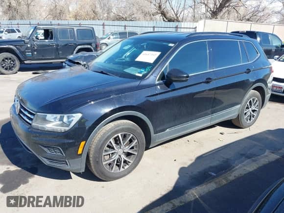 2020 Volkswagen Tiguan SE с VIN 3VV3B7AX7LM067984, выставлен на аукционе IAAI как лот 41647332 с пробегом 98 168 миль миль и . История ставок и продаж доступна на DreamBid. Изображение 2.