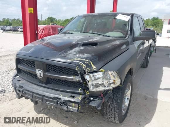 2012 Ram 1500 Tradesman с VIN 1C6RD6FT3CS300437, выставлен на аукционе IAAI как лот 41719611 с пробегом 161 095 миль миль и . История ставок и продаж доступна на DreamBid. Изображение 18.