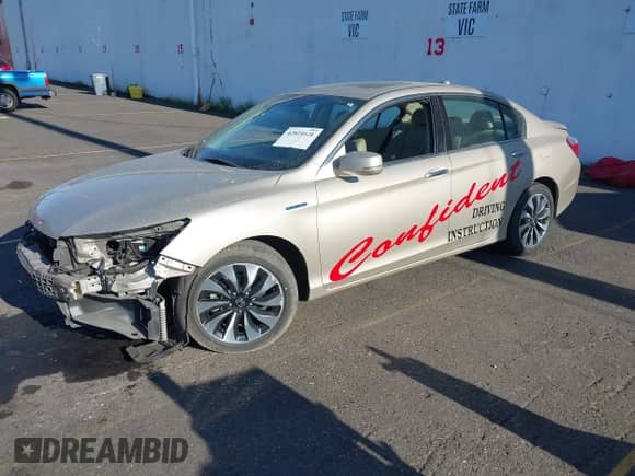 2014 Honda Accord EX-L with VIN 1HGCR6F57EA000699, listed as a IAAI auction lot 42824121 with 186,159 mi miles and . Bid and sale history available at DreamBid. Image 2.