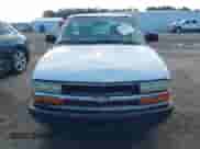 2003 Chevrolet S-10 LS с VIN 1GCCS14H138265190, выставлен на аукционе IAAI как лот 42186732 с пробегом 320 239 миль миль и . История ставок и продаж доступна на DreamBid. Изображение 12.