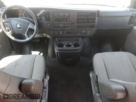 2017 Chevrolet Express Passenger LT с VIN 1GAZGPFF5H1125355, выставлен на аукционе Copart как лот 59614135 с пробегом 157 226 миль миль и Списание • Salvage title. История ставок и продаж доступна на DreamBid. Изображение 8.