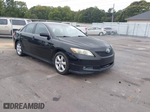 2008 Toyota Camry LE with VIN 4T1BE46K18U221309, listed as a IAAI auction lot 43392267 with 318,329 mi miles and . Bid and sale history available at DreamBid. Image 1.