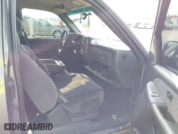 2001 GMC Sierra 1500 SLE z VIN 2GTEC19T911230691, wystawiony jako IAAI lot #42367210 z przebiegiem 381 719 mil mil oraz . Historia ofert i sprzedaży dostępna na DreamBid. Obrazek 5.
