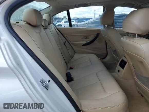 2012 BMW 3 Series 328i с VIN WBA3A5C52CF346242, выставлен на аукционе Copart как лот 89498315 с пробегом 81 127 миль миль и Чистый • Clean title. История ставок и продаж доступна на DreamBid. Изображение 10.