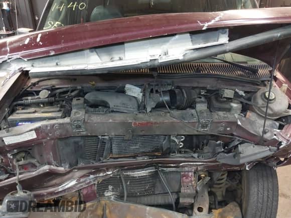 2004 Ford Econoline Cargo с VIN 1FTRE14WX4HA29431, выставлен на аукционе IAAI как лот 41651440 с пробегом 247 750 миль миль и . История ставок и продаж доступна на DreamBid. Изображение 10.