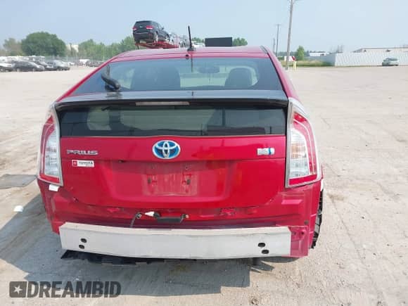 2014 Toyota Prius Four с VIN JTDKN3DU3E0385473, выставлен на аукционе IAAI как лот 42922643 с пробегом 142 037 миль миль и . История ставок и продаж доступна на DreamBid. Изображение 17.