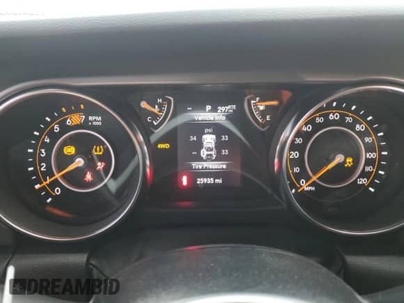 2022 Jeep Wrangler Unlimited Sport with VIN 1C4HJXDN7NW251780, listed as a Copart auction lot 70247304 with 25,935 mi miles and Salvage title. Bid and sale history available at DreamBid. Image 9.