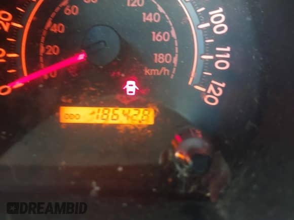 2011 Toyota Tundra с VIN 5TFUY5F14BX186269, выставлен на аукционе IAAI как лот 42491952 с пробегом 186 428 миль миль и . История ставок и продаж доступна на DreamBid. Изображение 15.