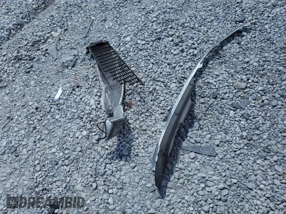 2021 Honda Pilot Special Edition with VIN 5FNYF5H28MB033789, listed as a Copart auction lot 69100675 with 56,878 mi miles and Salvage title. Bid and sale history available at DreamBid. Image 13.