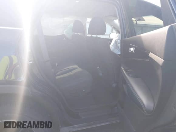 2020 Kia Sorento LX with VIN 5XYPGDA3XLG686976, listed as a IAAI auction lot 42688805 with 88,105 mi miles and . Bid and sale history available at DreamBid. Image 8.