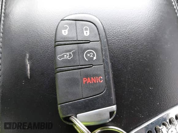 2018 Jeep Grand Cherokee Laredo с VIN 1C4RJFAG4JC303222, выставлен на аукционе IAAI как лот 42276244 с пробегом 83 585 миль миль и . История ставок и продаж доступна на DreamBid. Изображение 11.