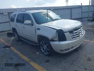 2013 Cadillac Escalade with VIN 1GYS3AEF4DR169209, listed as a IAAI auction lot 43016747 with 268,550 mi miles and . Bid and sale history available at DreamBid. Image 1.