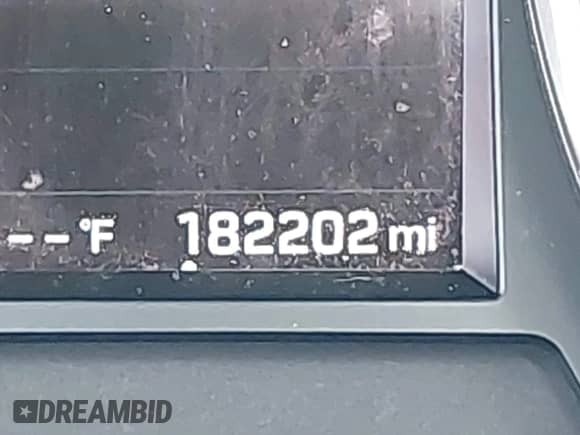 2018 Hyundai Santa Fe Limited Ultimate z VIN KM8SR4HF4JU284186, wystawiony jako IAAI lot #43532870 z przebiegiem 182 202 mil mil oraz . Historia ofert i sprzedaży dostępna na DreamBid. Obrazek 15.