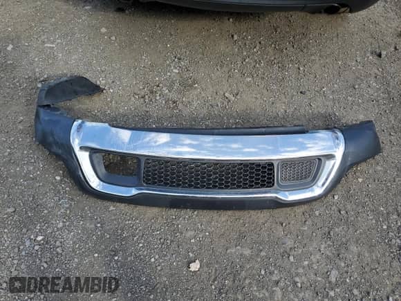 2014 Jeep Grand Cherokee Limited z VIN 1C4RJFBG3EC589231, wystawiony jako Copart lot #71021165 z przebiegiem 94 742 mil mil oraz Szkoda całkowita • Salvage title. Historia ofert i sprzedaży dostępna na DreamBid. Obrazek 13.