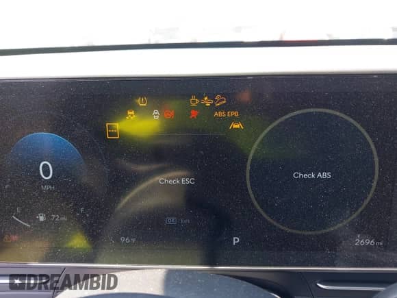 2025 Hyundai Kona SEL Convenience z VIN KM8HC3AB6SU269638, wystawiony jako IAAI lot #42604262 z przebiegiem 2 696 mil mil oraz . Historia ofert i sprzedaży dostępna na DreamBid. Obrazek 7.