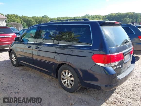 2008 Honda Odyssey EX z VIN 5FNRL38478B016359, wystawiony jako IAAI lot #43370109 z przebiegiem 170 812 mil mil oraz . Historia ofert i sprzedaży dostępna na DreamBid. Obrazek 3.