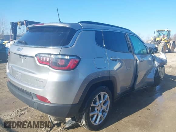 2023 Jeep Compass Latitude Lux с VIN 3C4NJDFN4PT530739, выставлен на аукционе IAAI как лот 42038351 с пробегом 32 574 миль миль и . История ставок и продаж доступна на DreamBid. Изображение 4.